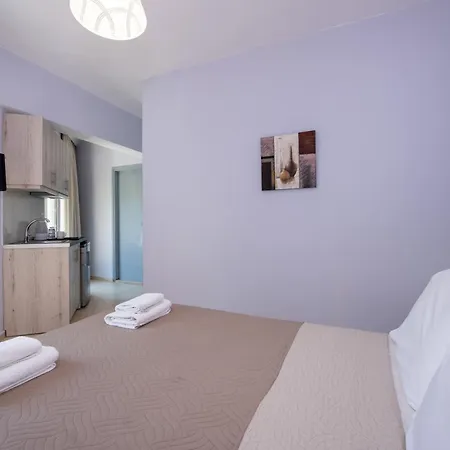 Aparthotel Labyrinth 2*