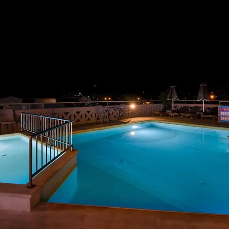 Labyrinth Aparthotel