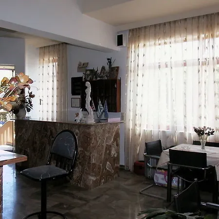 Aparthotel Labyrinth 2*